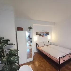 budapest-a-apartment.inbudapesthotels.com/